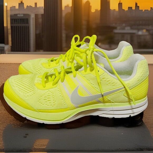 Nike Air Zoom Pegasus 29 Volt Yellow Black Running Sneaker 524950-701 9.5 US 43 - Picture 1 of 11